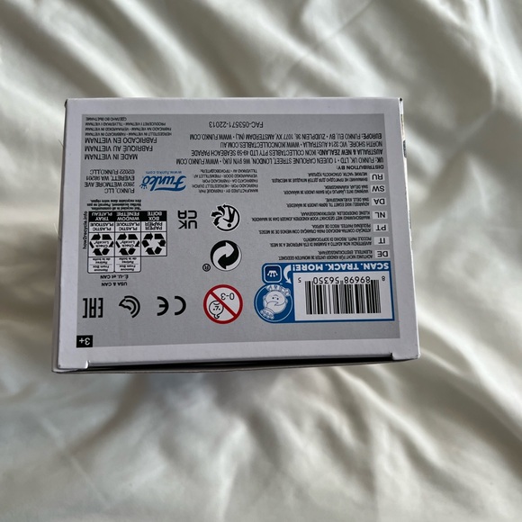 Frozen Elsa Funko Pop Figure - Picture 5 of 5